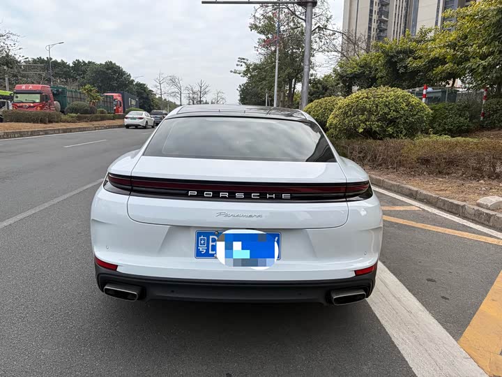 Фото 7 - Porsche Panamera