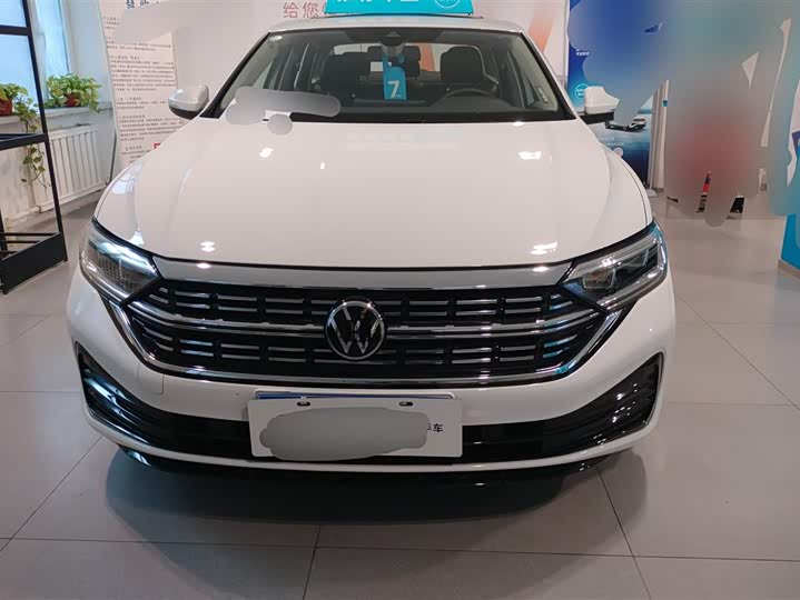 Фото 2 - Volkswagen Sagitar L