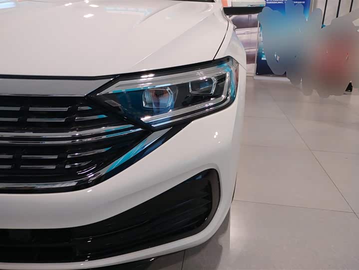 Фото 5 - Volkswagen Sagitar L