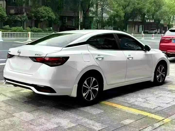 Фото 8 - Nissan Sylphy