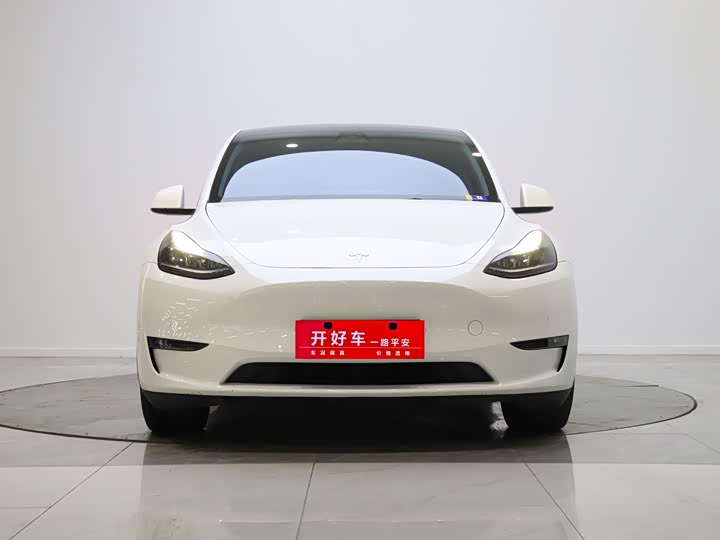 Фото 4 - Tesla Model Y