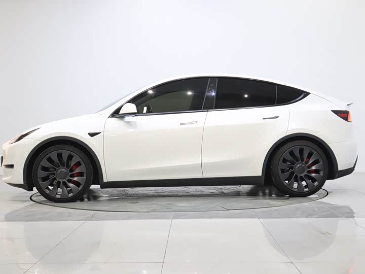 Фото 5 - Tesla Model Y