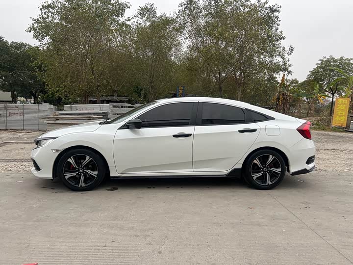 Фото 5 - Honda Civic