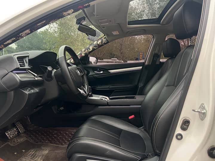 Фото 6 - Honda Civic