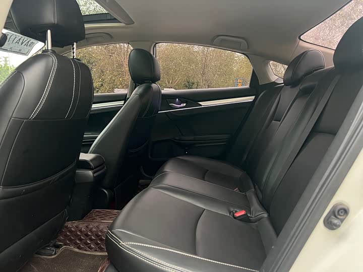 Фото 7 - Honda Civic