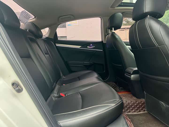 Фото 9 - Honda Civic