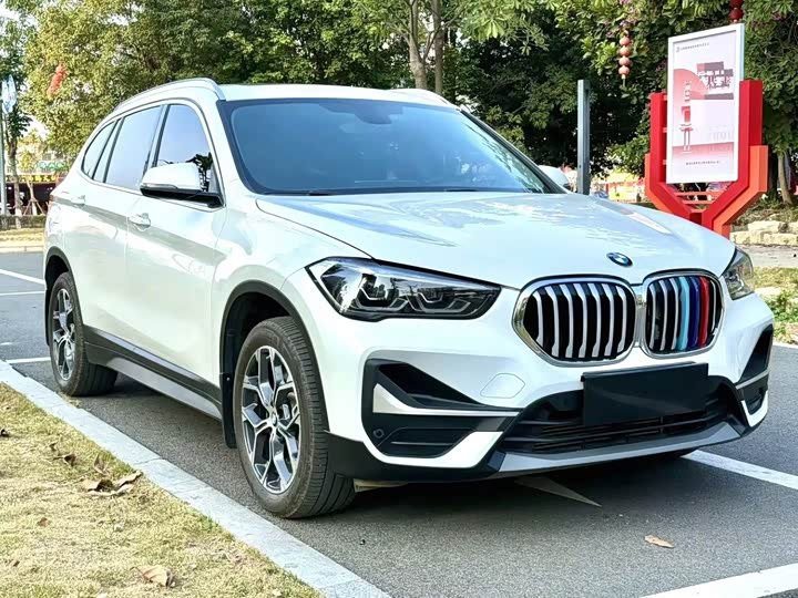 Фото 3 - BMW X1