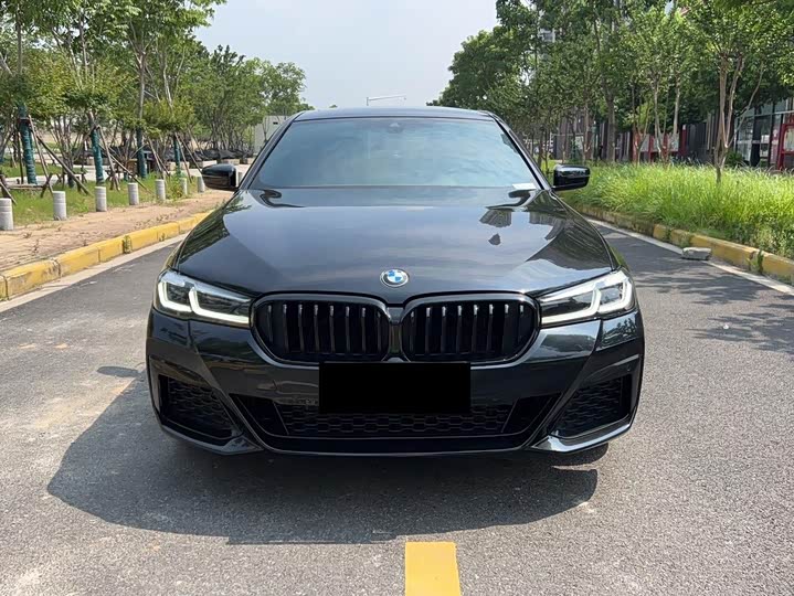 Фото 2 - BMW 5 Series