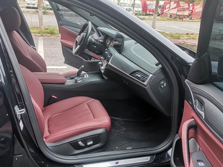 Фото 7 - BMW 5 Series