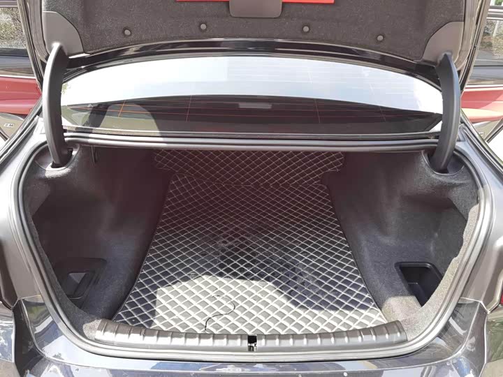 Фото 9 - BMW 5 Series