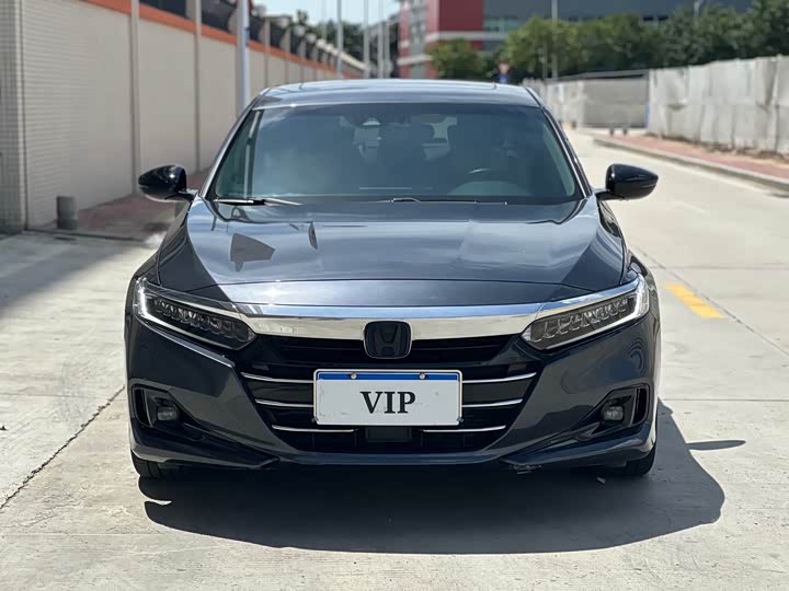 Фото 2 - Honda Accord