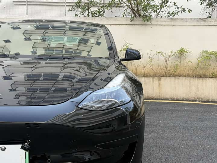 Фото 5 - Tesla Model 3