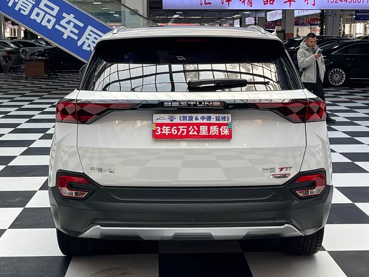 Фото 4 - Bestune T77