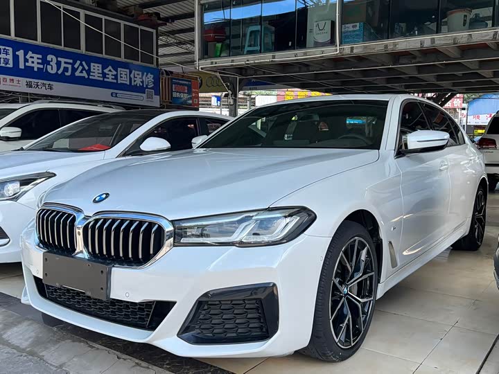 Фото 1 - BMW 5 Series