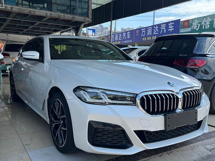 Фото 3 - BMW 5 Series