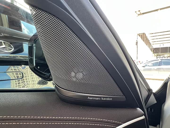 Фото 9 - BMW 5 Series