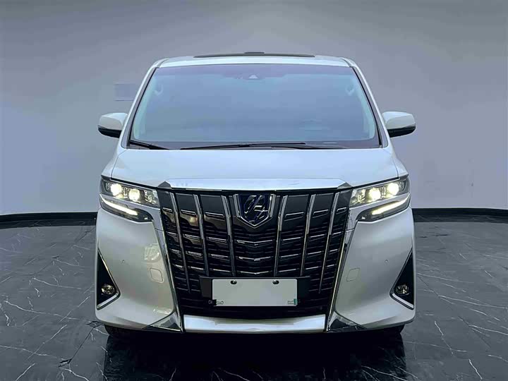 Фото 2 - Toyota Alphard