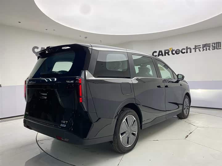 Фото 5 - Maxus Mifa 7