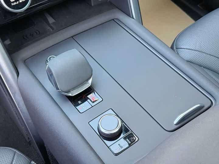 Фото 7 - Land Rover Discovery