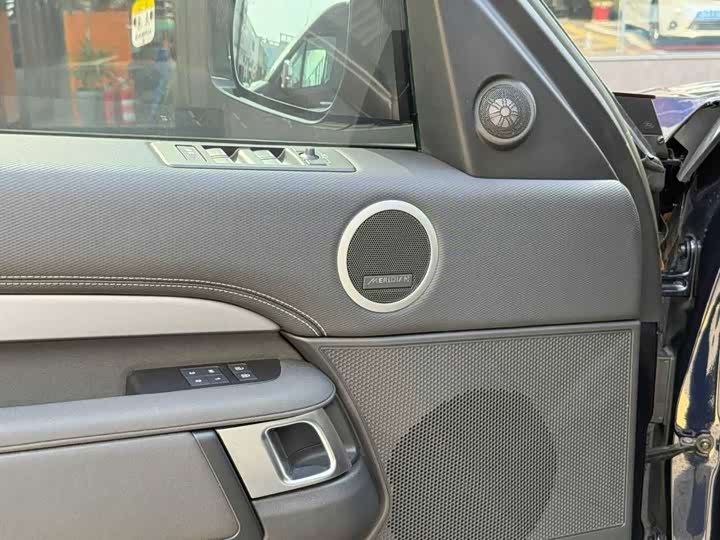 Фото 8 - Land Rover Discovery