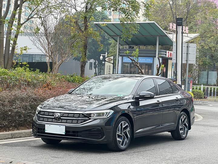 Фото 1 - Volkswagen Sagitar L