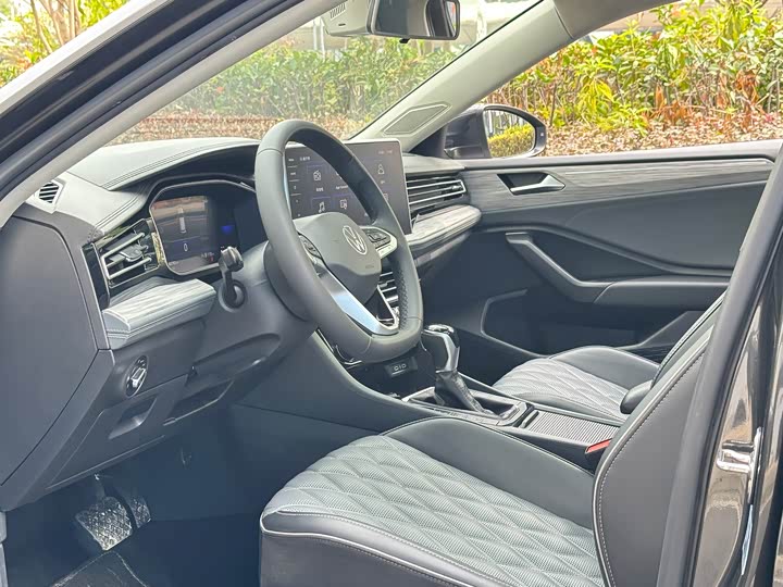 Фото 4 - Volkswagen Sagitar L