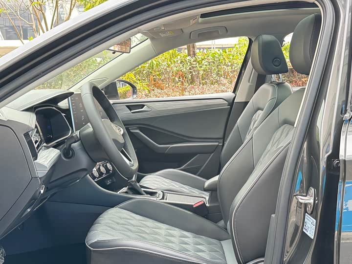 Фото 5 - Volkswagen Sagitar L