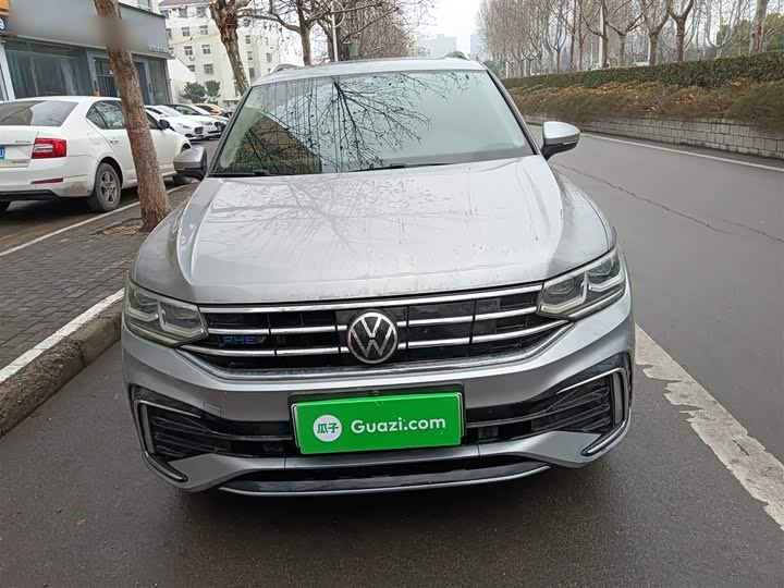 Фото 3 - Volkswagen Tiguan L Hybrid