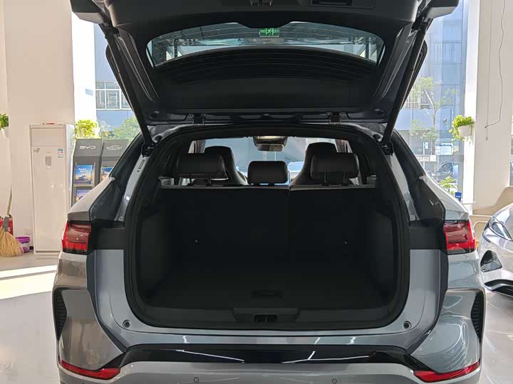 Фото 8 - BYD Song Plus Hybrid/EV