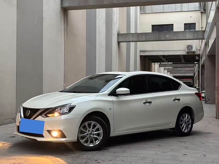 Фото 1 - Nissan Sylphy