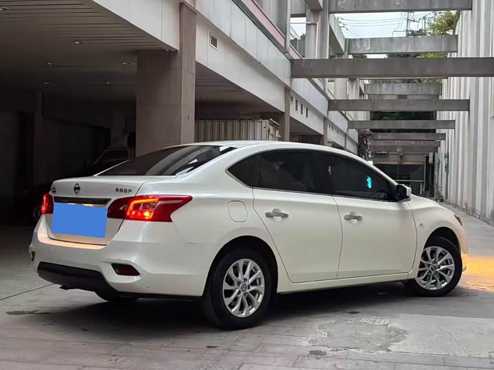 Фото 6 - Nissan Sylphy