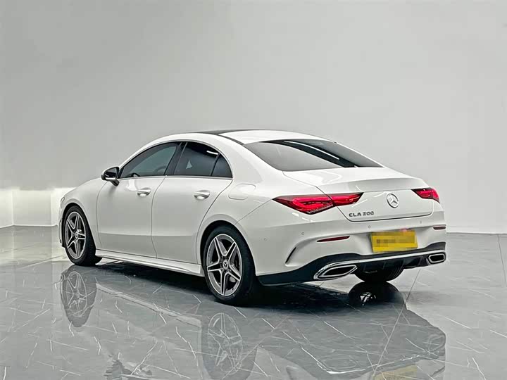 Фото 4 - Mercedes-Benz CLA-Class