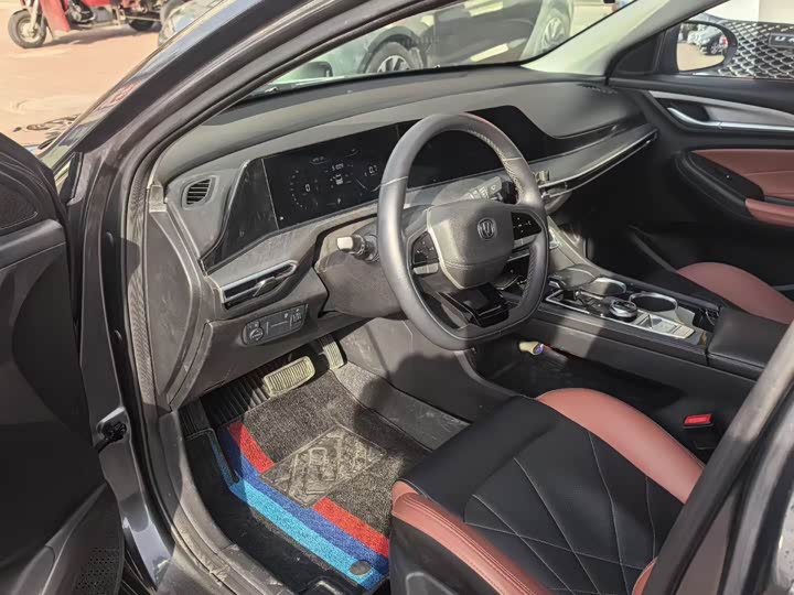 Фото 8 - Changan Eado Plus