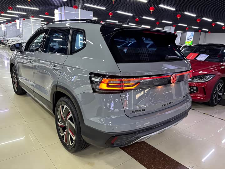 Фото 7 - Volkswagen Tharu