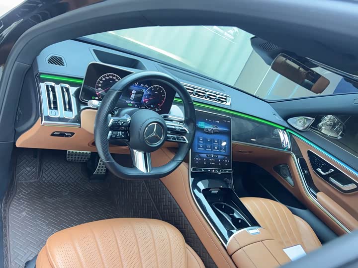 Фото 9 - Mercedes-Benz S-Class