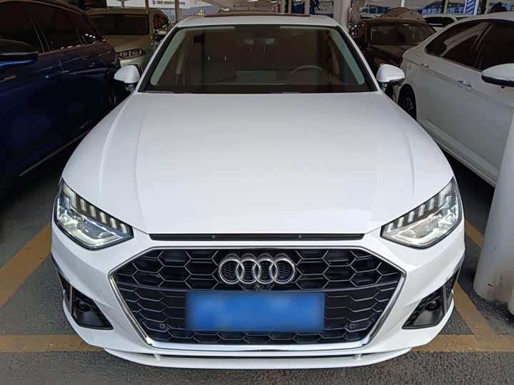 Фото 3 - Audi A4L