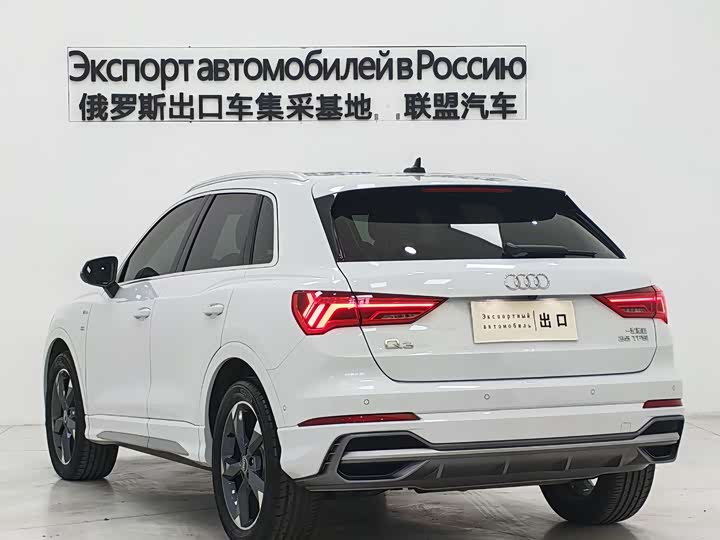 Фото 4 - Audi Q3