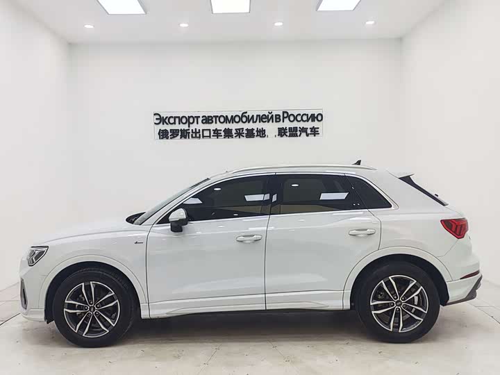 Фото 5 - Audi Q3