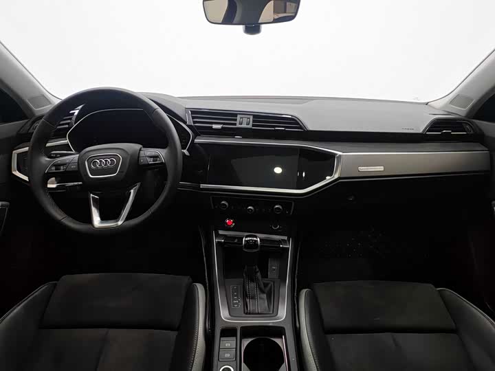 Фото 9 - Audi Q3