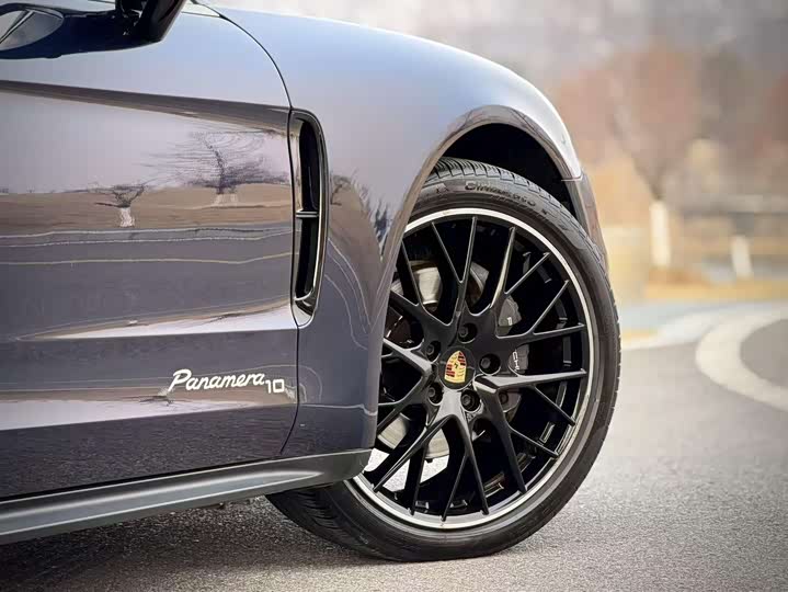 Фото 9 - Porsche Panamera