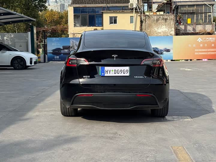 Фото 7 - Tesla Model Y