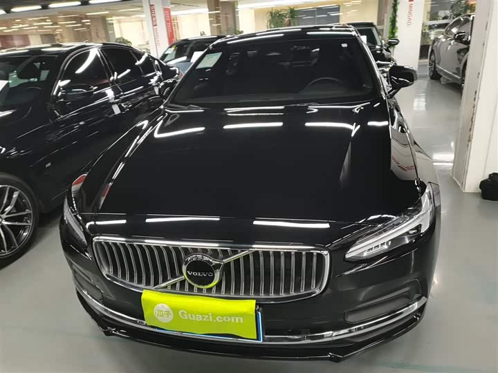 Фото 3 - Volvo S90