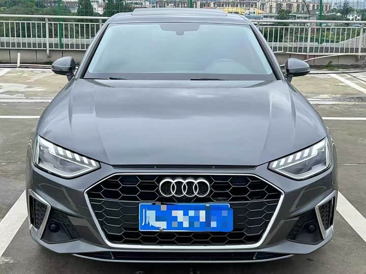 Фото 2 - Audi A4L