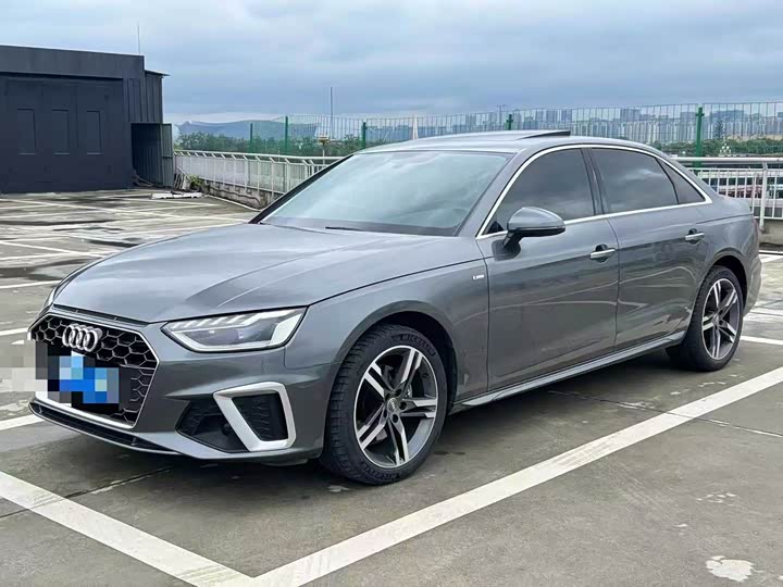 Фото 3 - Audi A4L