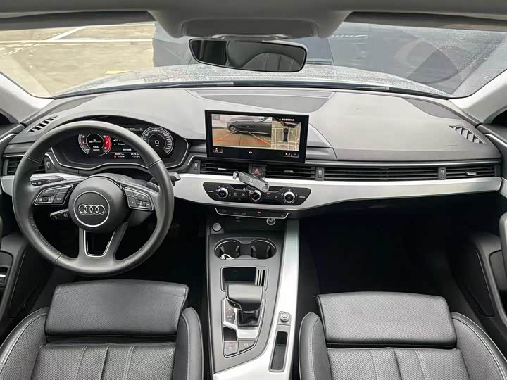 Фото 5 - Audi A4L