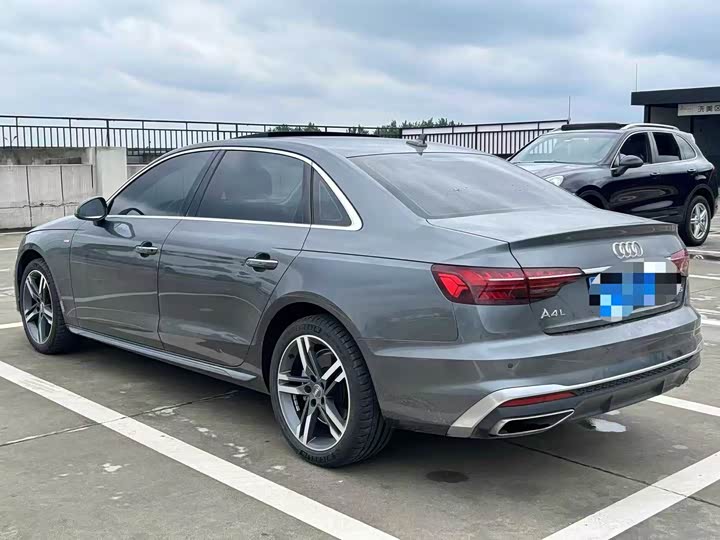 Фото 9 - Audi A4L