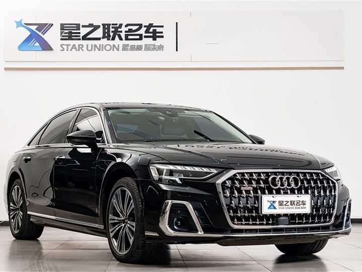 Фото 5 - Audi A8