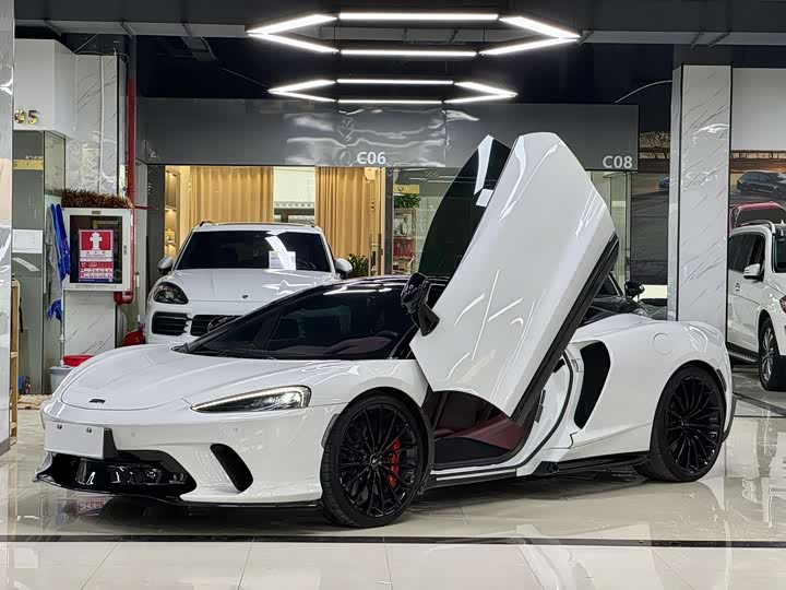 Фото 1 - McLaren GT