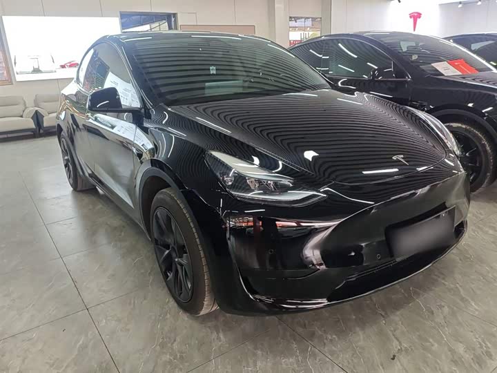 Фото 4 - Tesla Model Y