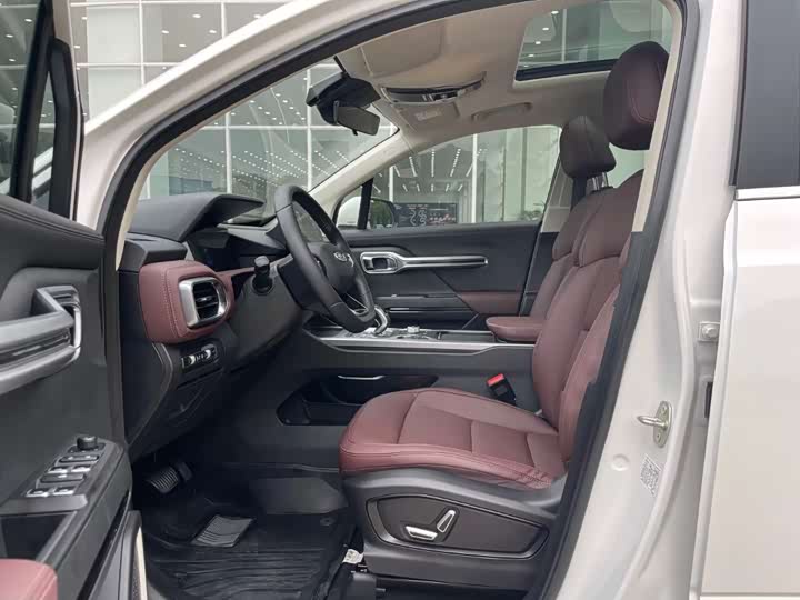 Фото 4 - Geely Okavango L